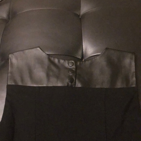 Anne Klein dress with chiffon pleats - Picture 5 of 6